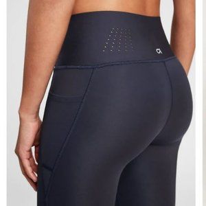 GapFit High Rise Capri Legging